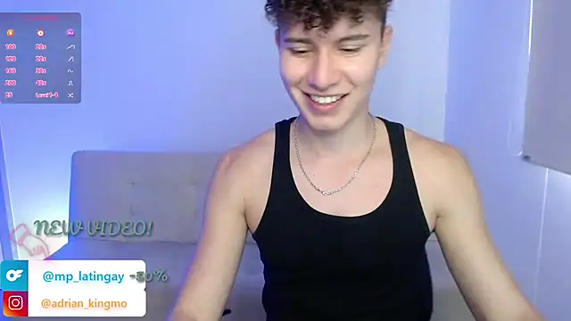 Snapshot of adrian_morelly chatting on 11/19/25, 07:58 adrian morelly online show from 11/19/25, 07:58