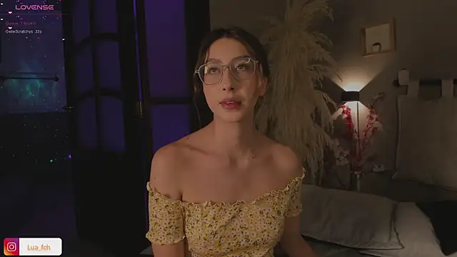 lua ferch   online show from 12/24/24, 02:01