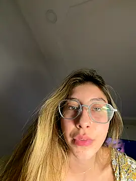 lua ferch   online show from 11/23/25, 06:30