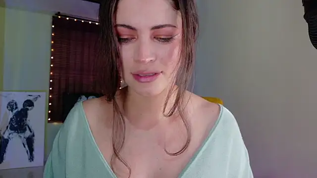 Snapshot of Emma__Blanco chatting on 10/06/25, 09:01 Emma  Blanco online show from 10/06/25, 09:01