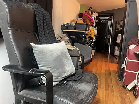 leanjamesdean online show from 11/29/25, 04:04