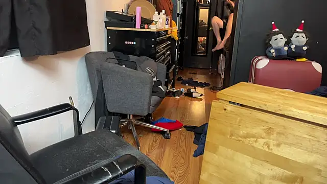 leanjamesdean online show from 12/19/25, 01:34