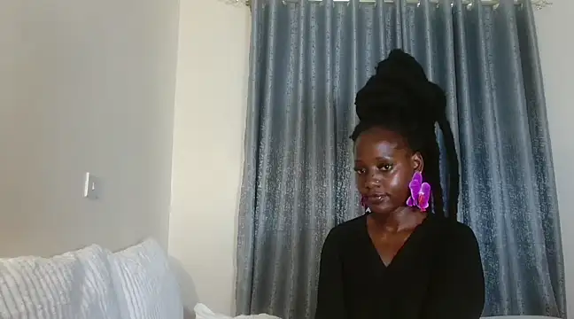 Elegant Ebony online show from 03/15/25, 10:57