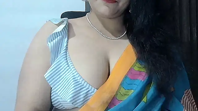 Maria 55 online show from 11/18/25, 07:13