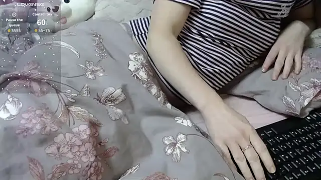 Viktoriiya bald online show from 11/25/25, 12:10