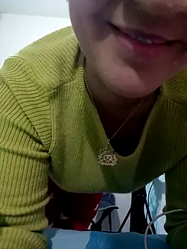 lolo890 online show from 11/19/25, 12:21