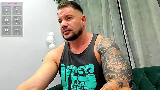 musclemonster31 online show from 02/19/25, 08:12
