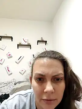 Snapshot of LEAsquirt91 chatting on 01/07/25, 08:52 LEAsquirt91 online show from 01/07/25, 08:52