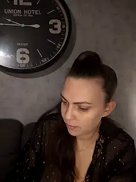 Snapshot of LEAsquirt91 chatting on 01/21/25, 08:54 LEAsquirt91 online show from 01/21/25, 08:54