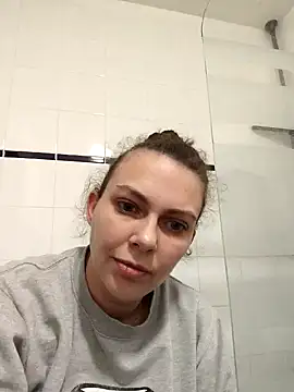 Snapshot of LEAsquirt91 chatting on 01/25/25, 06:46 LEAsquirt91 online show from 01/25/25, 06:46