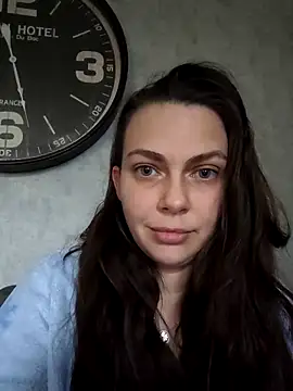 Snapshot of LEAsquirt91 chatting on 03/11/25, 04:29 LEAsquirt91 online show from 03/11/25, 04:29