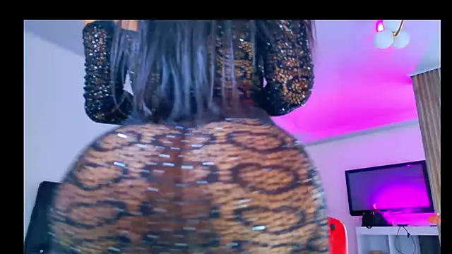 SQUIRT4UMEGAN online show from 07/29/26, 04:16