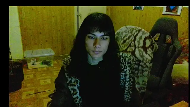 calliemaggotbone online show from 12/21/25, 02:19