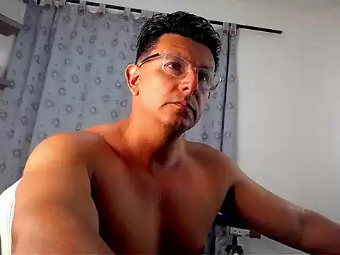 pedropicapi online show from 10/21/25, 03:18