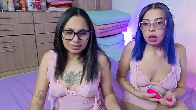 Cuteprincess21 online show from 07/02/26, 02:22