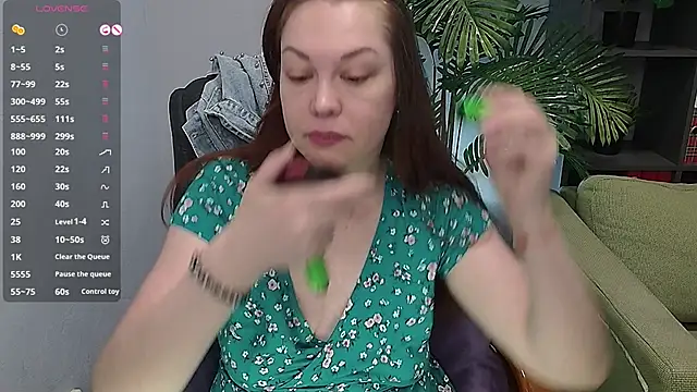 Snapshot of CutieGinger chatting on 11/01/25, 06:10 CutieGinger online show from 11/01/25, 06:10