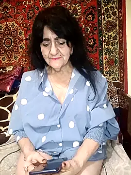 Snapshot of Lovely_Lori chatting on 11/28/25, 06:32 Lovely Lori online show from 11/28/25, 06:32