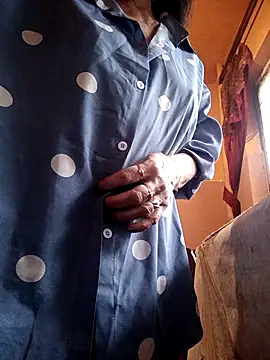 Snapshot of Lovely_Lori chatting on 12/01/25, 05:01 Lovely Lori online show from 12/01/25, 05:01