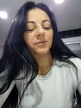 bruneta sexy23 online show from 02/11/25, 04:44