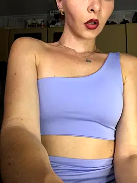 Snapshot of Kristina03 chatting on 10/09/25, 08:40 Kristina03 online show from 10/09/25, 08:40