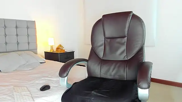 adriana71 online show from 01/24/25, 12:20