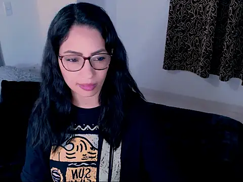Snapshot of diana__34 chatting on 09/25/25, 11:52 diana 34 online show from 09/25/25, 11:52