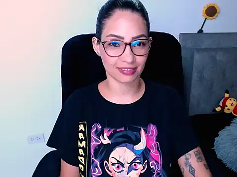 Snapshot of diana__34 chatting on 02/16/26, 01:02 diana 34 online show from 02/16/26, 01:02