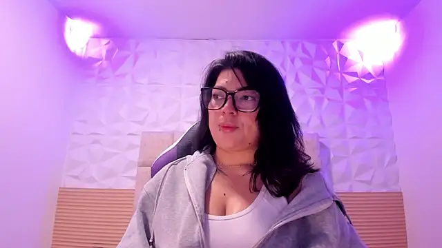 PauletteJ online show from 05/19/26, 11:49