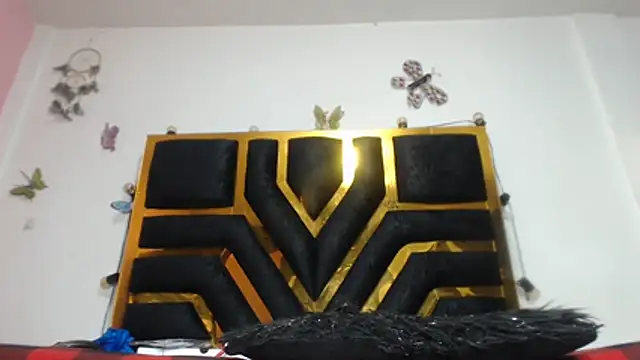 Snapshot of Helennahot chatting on 10/28/25, 01:14 Helennahot online show from 10/28/25, 01:14