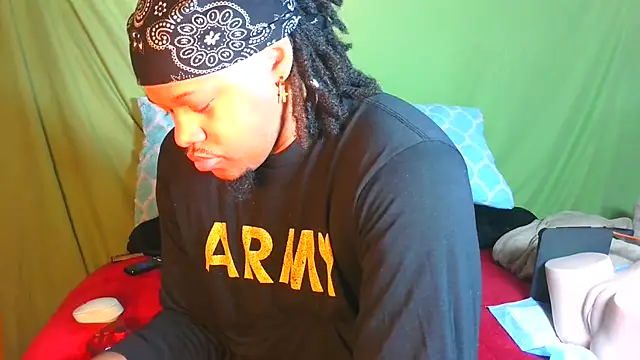 Carolinayoungin online show from 10/21/25, 07:14