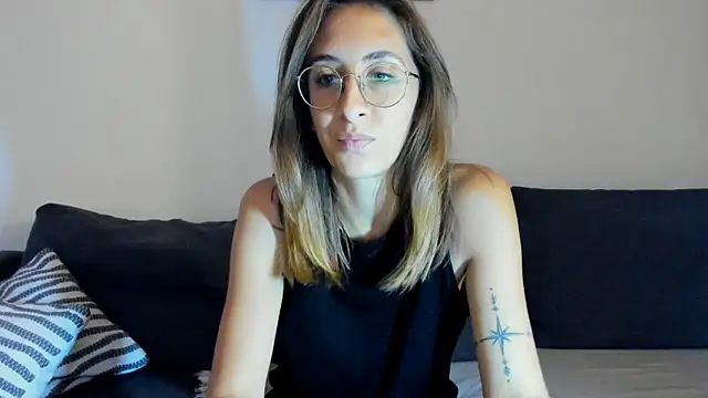 DesireMore90 online show from 09/23/25, 08:45