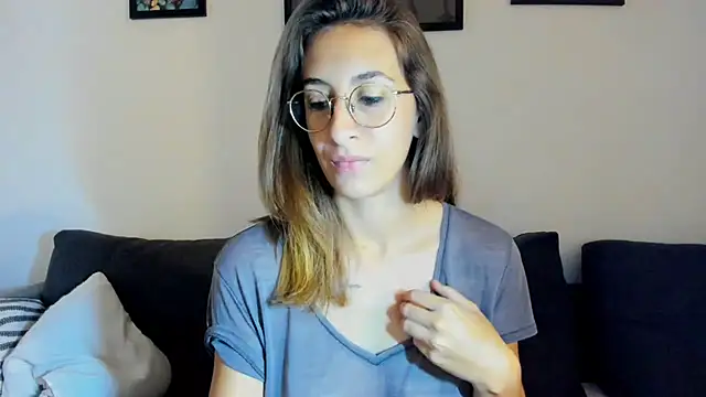 DesireMore90 online show from 10/16/25, 07:37