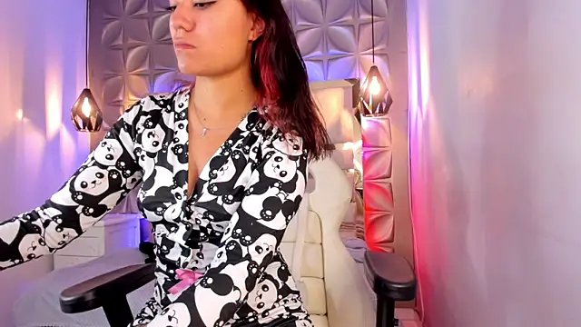 nahia low online show from 02/16/25, 11:16