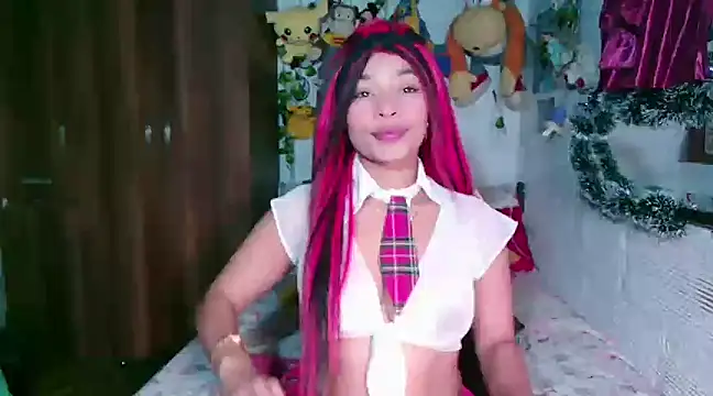 Snapshot of Selenne_Jones chatting on 02/26/25, 10:04 Selenne Jones online show from 02/26/25, 10:04