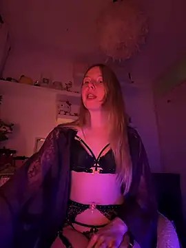 VeraSerephina online show from 06/07/26, 10:24