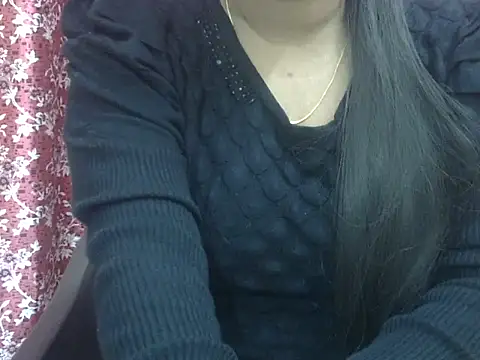 Snapshot of Lusty_Wife1 chatting on 11/28/25, 11:07 Lusty Wife1 online show from 11/28/25, 11:07