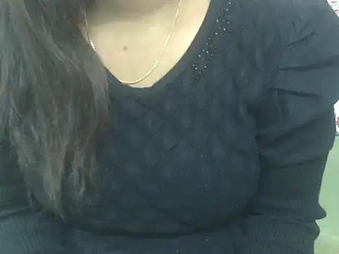 Snapshot of Lusty_Wife1 chatting on 12/18/25, 09:59 Lusty Wife1 online show from 12/18/25, 09:59