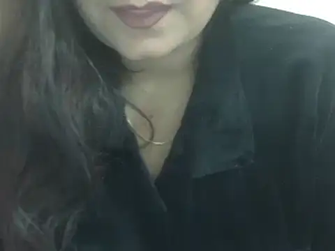 Snapshot of Lusty_Wife1 chatting on 12/22/25, 07:00 Lusty Wife1 online show from 12/22/25, 07:00