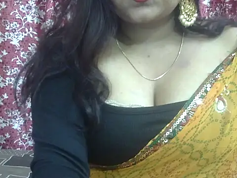 Snapshot of Lusty_Wife1 chatting on 03/05/26, 06:59 Lusty Wife1 online show from 03/05/26, 06:59