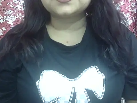 Snapshot of Lusty_Wife1 chatting on 03/08/26, 06:34 Lusty Wife1 online show from 03/08/26, 06:34