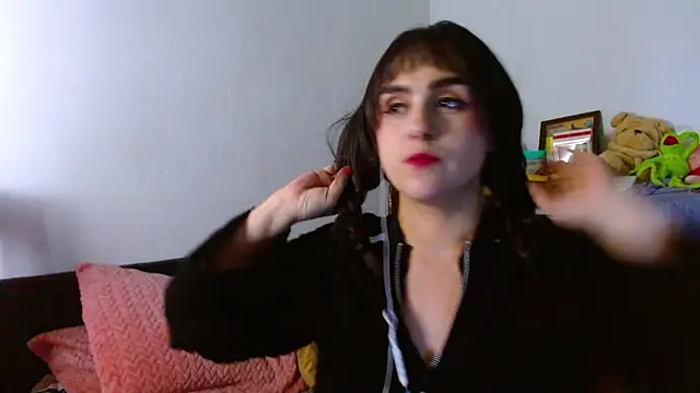 collette beaufoy  online show from 06/14/26, 07:10