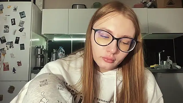  emilia xxx online show from 12/03/24, 03:30