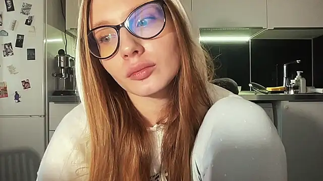 emilia xxx online show from 01/11/25, 07:06