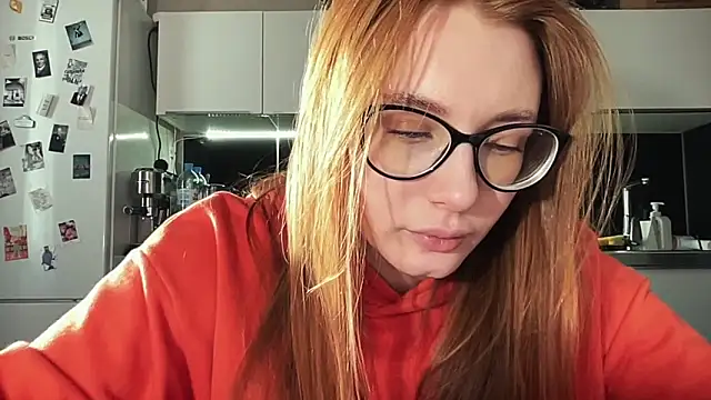  emilia xxx online show from 01/16/25, 07:28