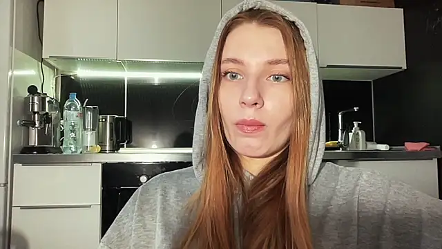  emilia xxx online show from 01/24/25, 03:32