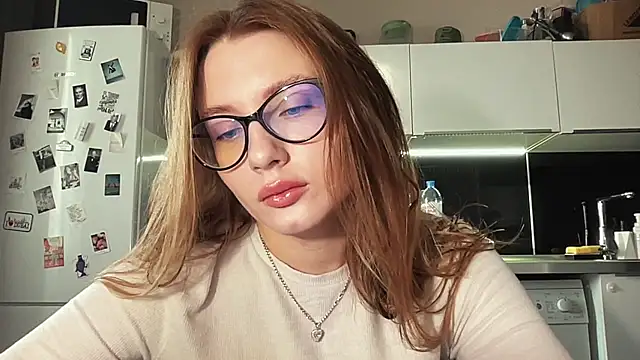  emilia xxx online show from 01/28/25, 03:47