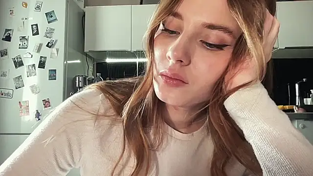  emilia xxx online show from 03/06/25, 07:25