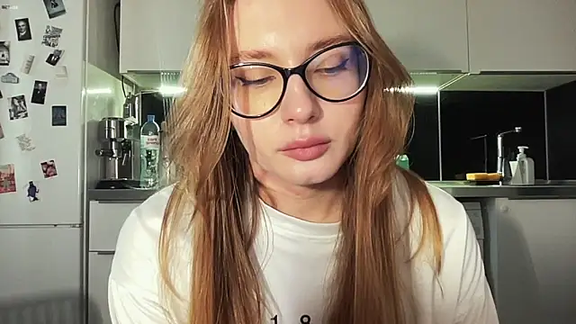  emilia xxx online show from 03/07/25, 08:13