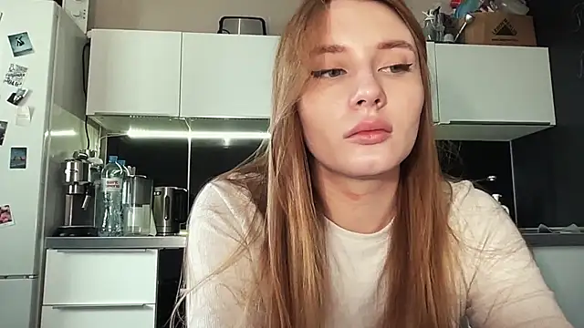  emilia xxx online show from 03/14/25, 03:37
