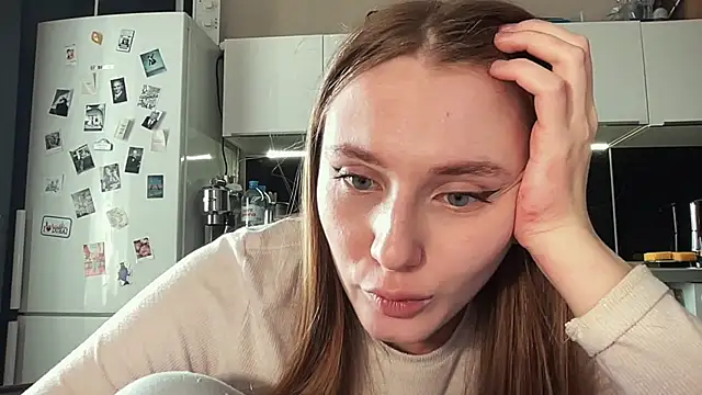  emilia xxx online show from 03/14/25, 07:04
